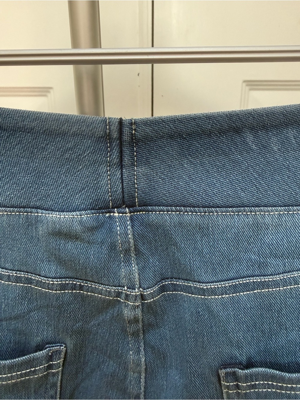 Wide-Leg Pull-On Jeans in Blue — Comfortable Everyday Style - Picture 9 of 16